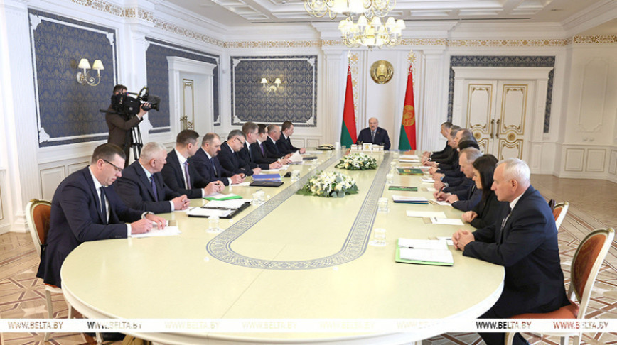 Лукашенко о финансировании спорта: каждый вложенный рубль должен давать отдачу, нет прогресса - нет денег
