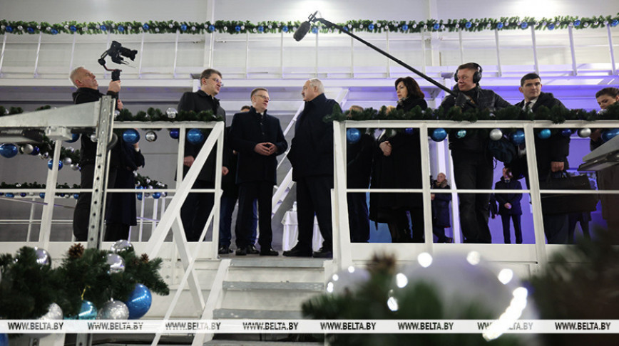 Президент Беларуси Александр Лукашенко поручил провести в каждой области масштабную реконструкцию очистных сооружений. Такую задачу глава государства поставил 10 января во время посещения новой насосной станции "Щомыслица" Президент Беларуси Александр Лукашенко поручил провести в каждой области масштабную реконструкцию очистных сооружений. Такую задачу глава государства поставил 10 января во время посещения новой насосной станции "Щомыслица"