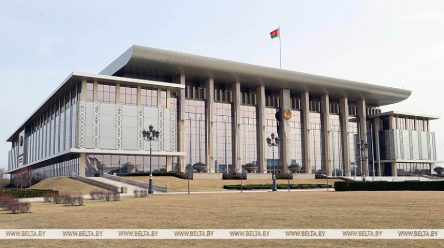 Президент Беларуси Александр Лукашенко поздравил Президента Кении Уильяма Руто с национальным праздником - Днем Независимости.