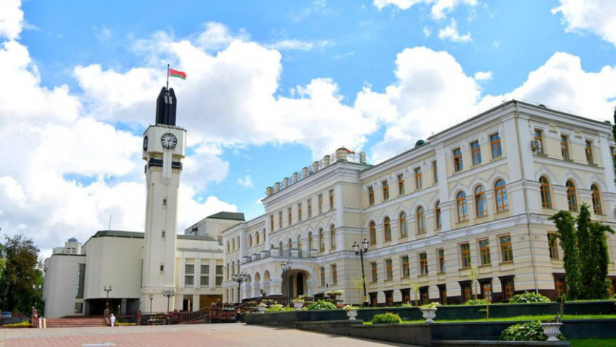 Руководство Витебской области направило поздравление с Днем экономиста