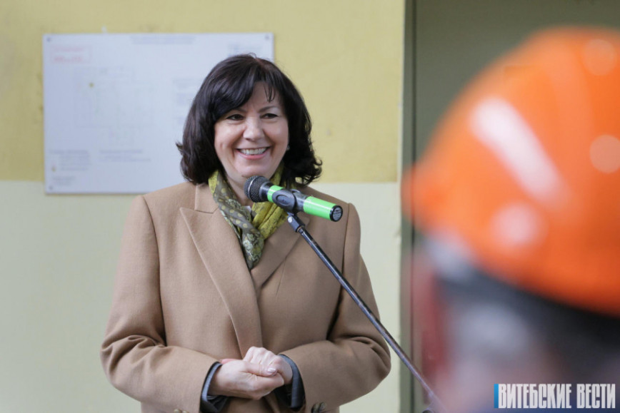 Председатель Совета Республики Национального собрания Беларуси Наталья Кочанова встретилась с коллективом ОАО «Нефтезаводмонтаж»