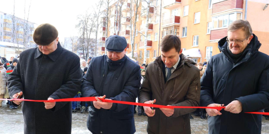 В Новополоцке после масштабной реконструкции распахнул свои двери физкультурно-оздоровительный комплекс «Изумруд»