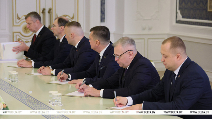 Lukashenko instructs new heads of Belarus’ major enterprises to tackle problems