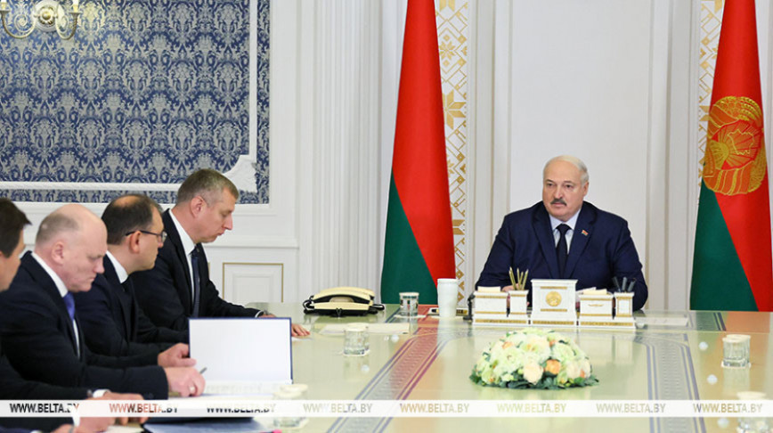 Lukashenko insists on retaining key export markets despite challenges