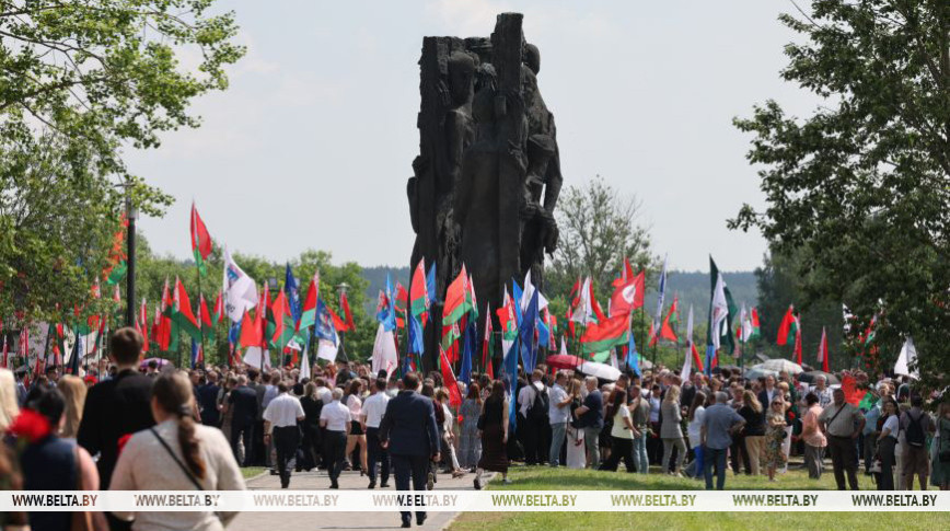 ‘Memory through the years’: Commemorative rally held at the Gate of Memory in Trostenets