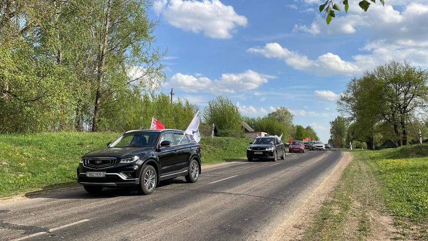 Старт дан! Автопробег «За единую Беларусь» начал свое движение из Толочина