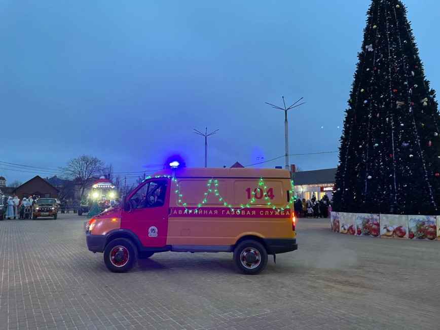 Новогодний автопарад прошел в Толочине