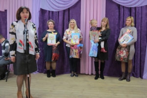 Напярэдадні Дня жанчын прайшоў конкурс шматдзетных мам<br />