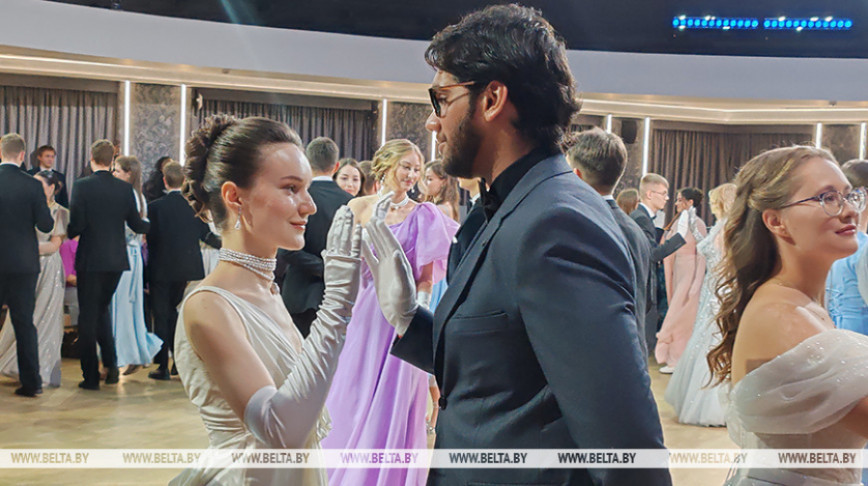 Рэпетыцыя вясельнага танца. Удзельнікі пра восеньскі баль да дня нараджэння ВДМУ