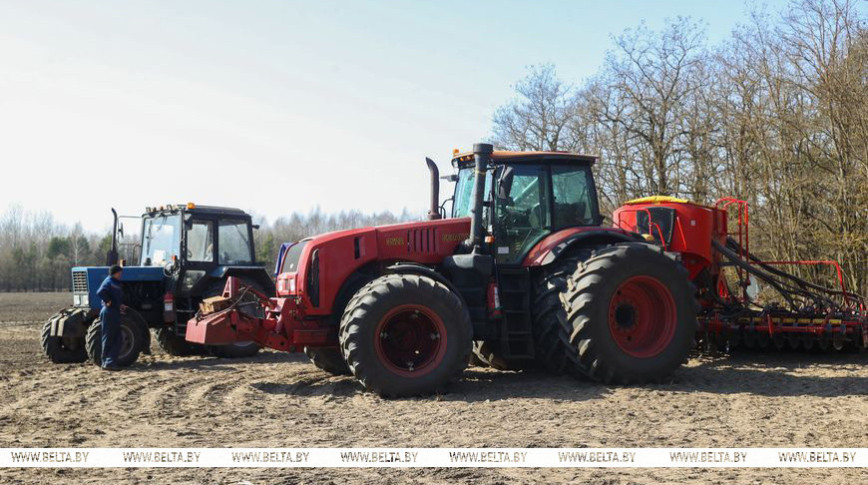 У Беларусі да веснавых палявых работ падрыхтавана 94 працэнты сельгастэхнікі