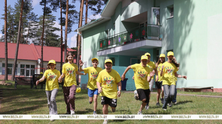 Больш за 395 тыс. дзяцей адпачылі ў летніх лагерах у Беларусі